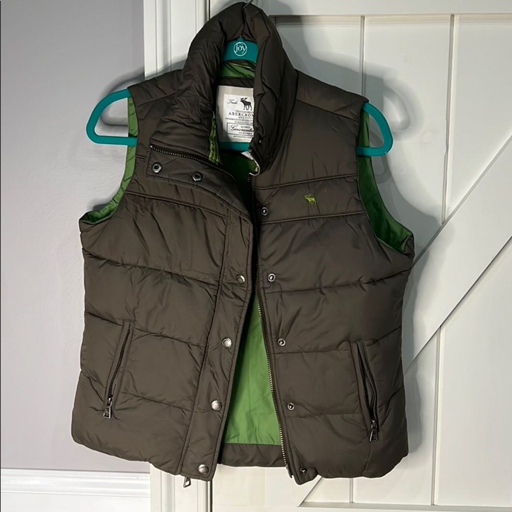 Abercrombie puffer vest